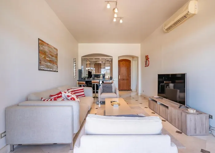 Italian Compound 3br Townhouse Lagoon-front Terrace & Direct Access, El Gouna Nyaraló Gurdaka