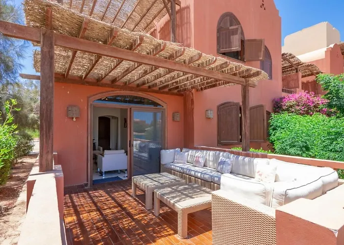 Nyaraló Italian Compound 3br Townhouse Lagoon-front Terrace & Direct Access, El Gouna