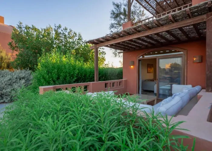 Italian Compound 3br Townhouse Lagoon-front Terrace & Direct Access, El Gouna * Gurdaka
