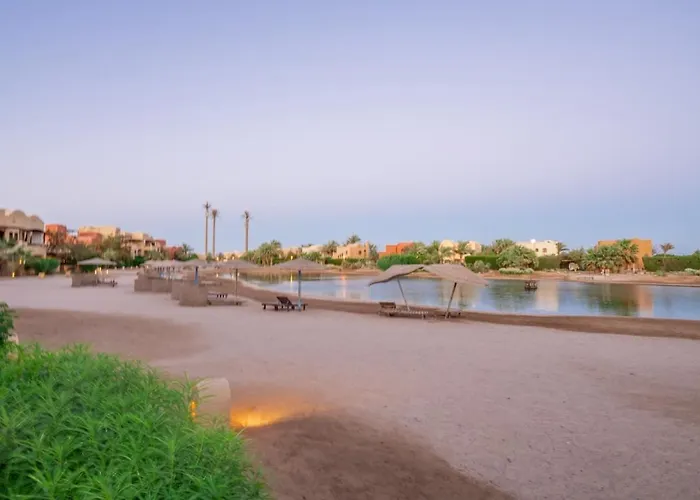 Nyaraló Italian Compound 3br Townhouse Lagoon-front Terrace & Direct Access, El Gouna