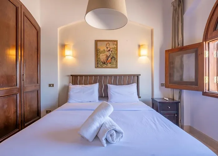 Nyaraló Italian Compound 3br Townhouse Lagoon-front Terrace & Direct Access, El Gouna